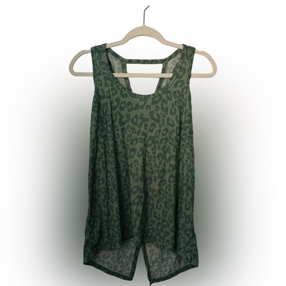 LuLaRoe Green Chetah Print Triumphant Crossover Tank,  size small